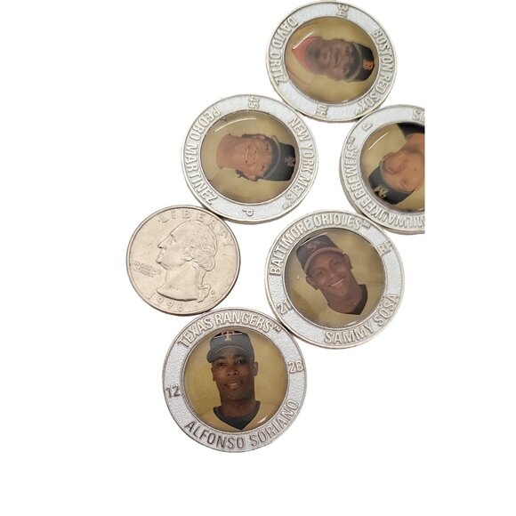 Lot of 5 2005 Major League Baseball Superstar Medallions E993 - Picture 5 of 9